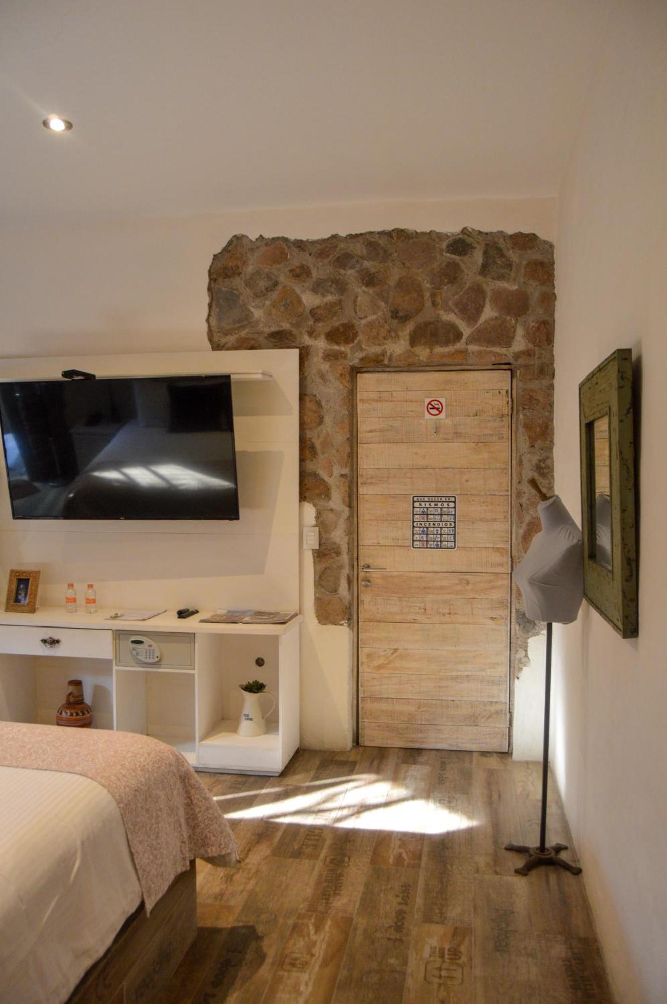 ברנל Hotel De Piedra מראה חיצוני תמונה