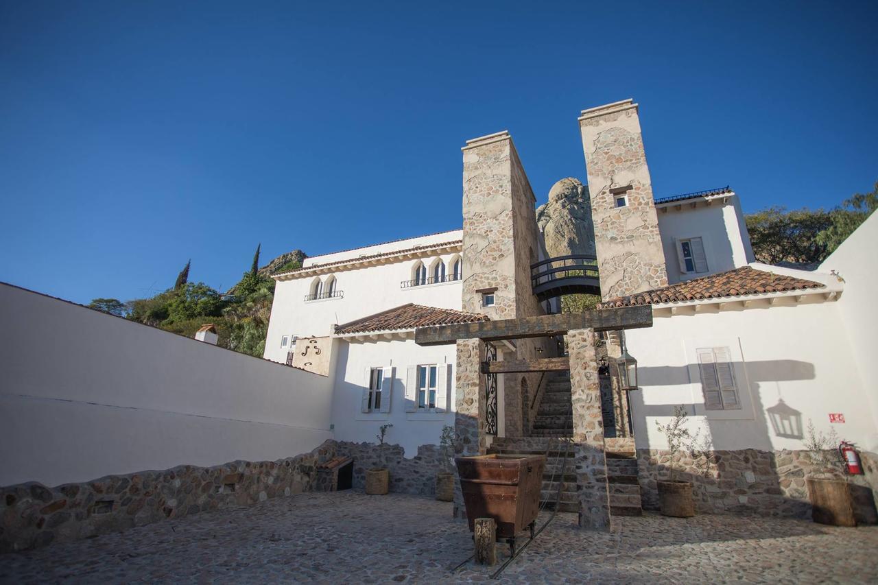 ברנל Hotel De Piedra מראה חיצוני תמונה
